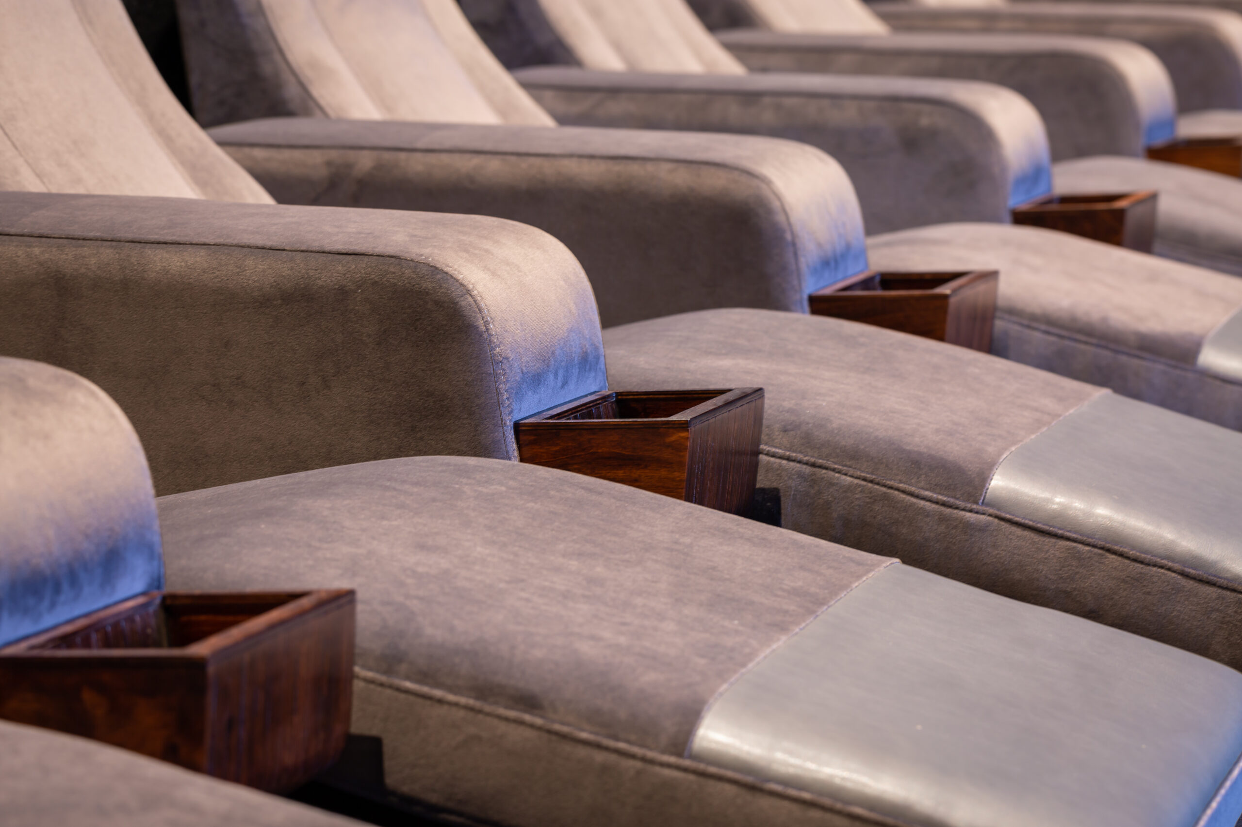 magnification heroic fiber cinema sittingbourne the light Tectonic